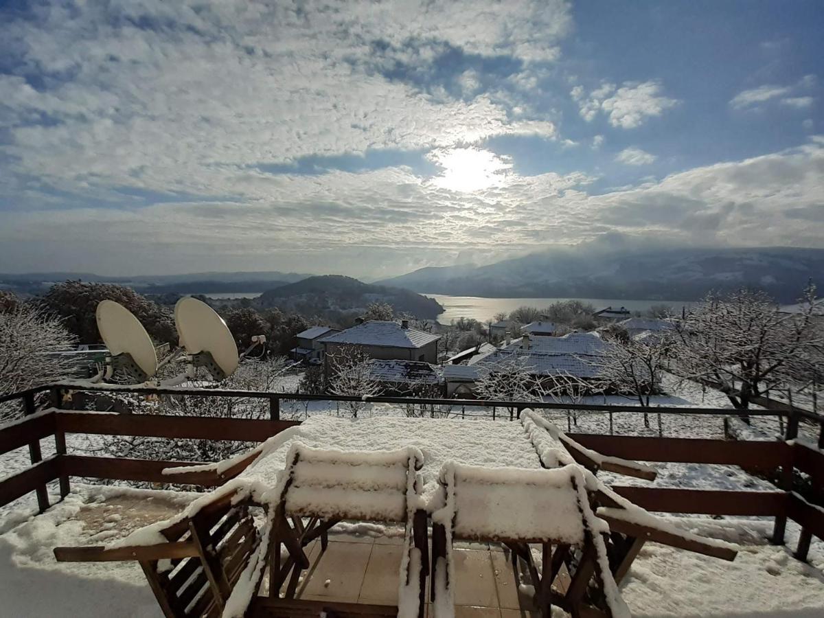 Mihaela Lake Retreat Gnyazdovo ภายนอก รูปภาพ
