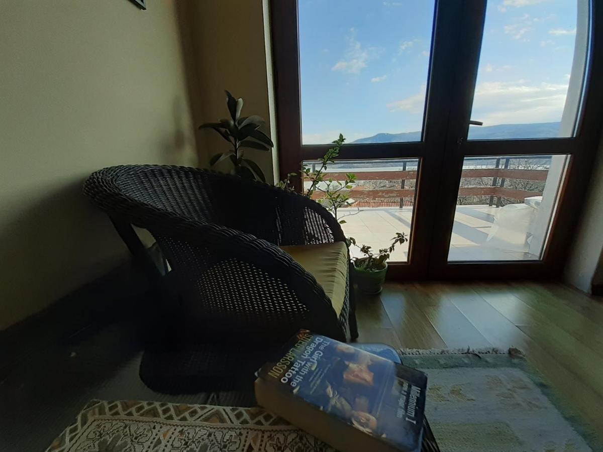 Mihaela Lake Retreat Gnyazdovo ภายนอก รูปภาพ