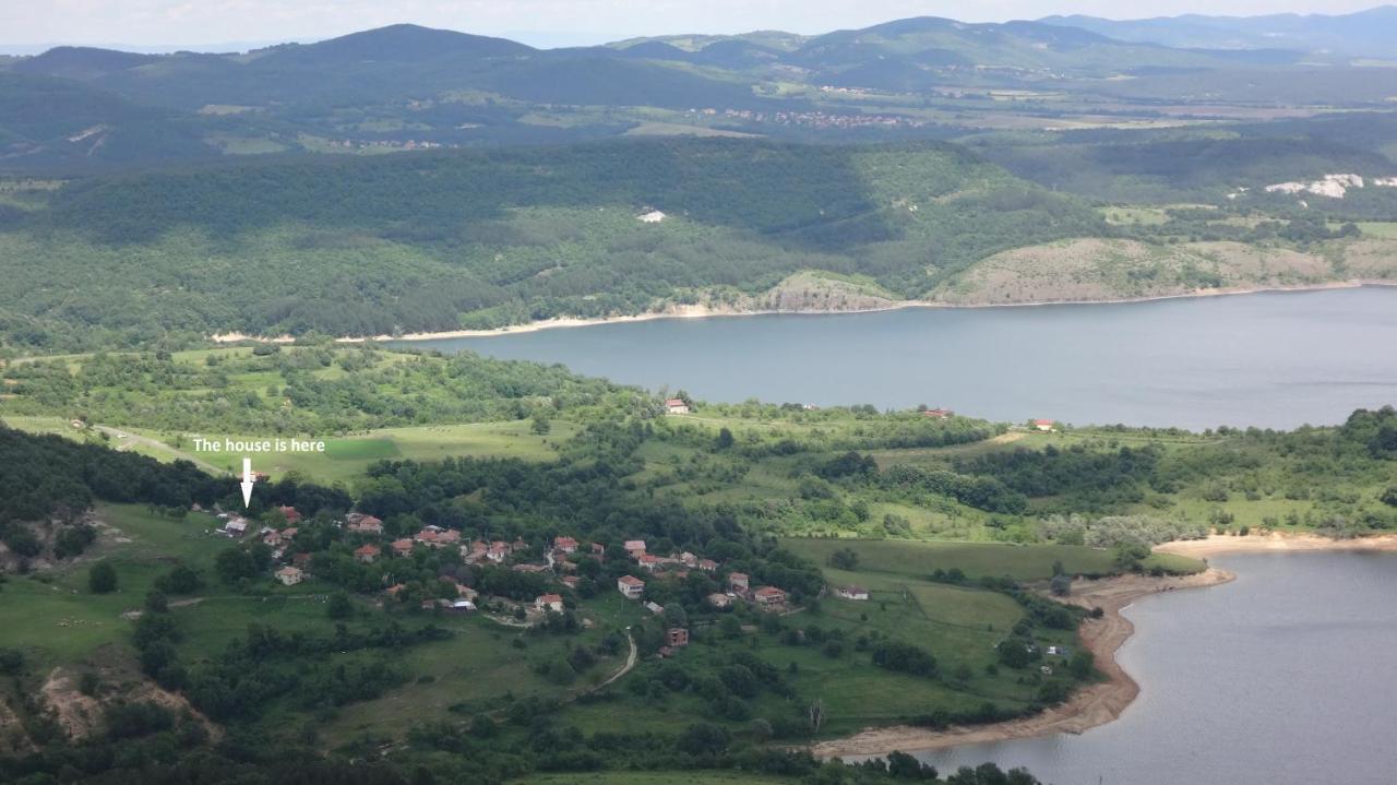 Mihaela Lake Retreat Gnyazdovo ภายนอก รูปภาพ